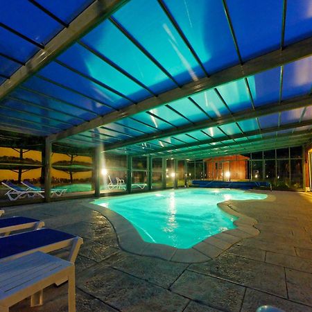 Logis Des Trois Maures Hotel Couches Bagian luar foto