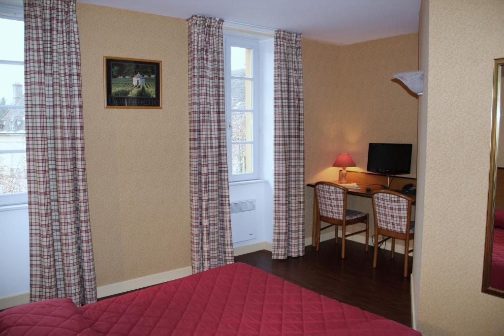 Logis Des Trois Maures Hotel Couches Ruang foto